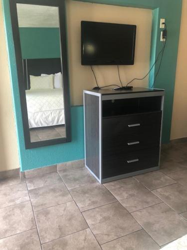 Pinn Road Inn And Suites Lackland Afb And Seaworld San Antonio Exterior foto